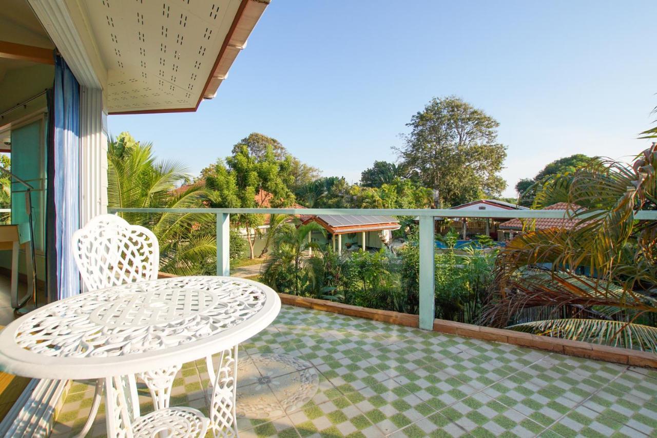 Tina'S Living Paradise - Guesthouses With Private Pool Ban Phe Εξωτερικό φωτογραφία